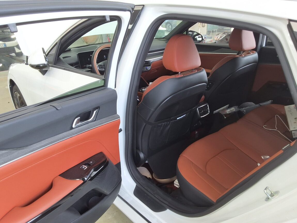 KIA THE NEW K5 HYBRID (DL3) 2.0 HEV NOBLESSE 2024 - zdjęcie 13