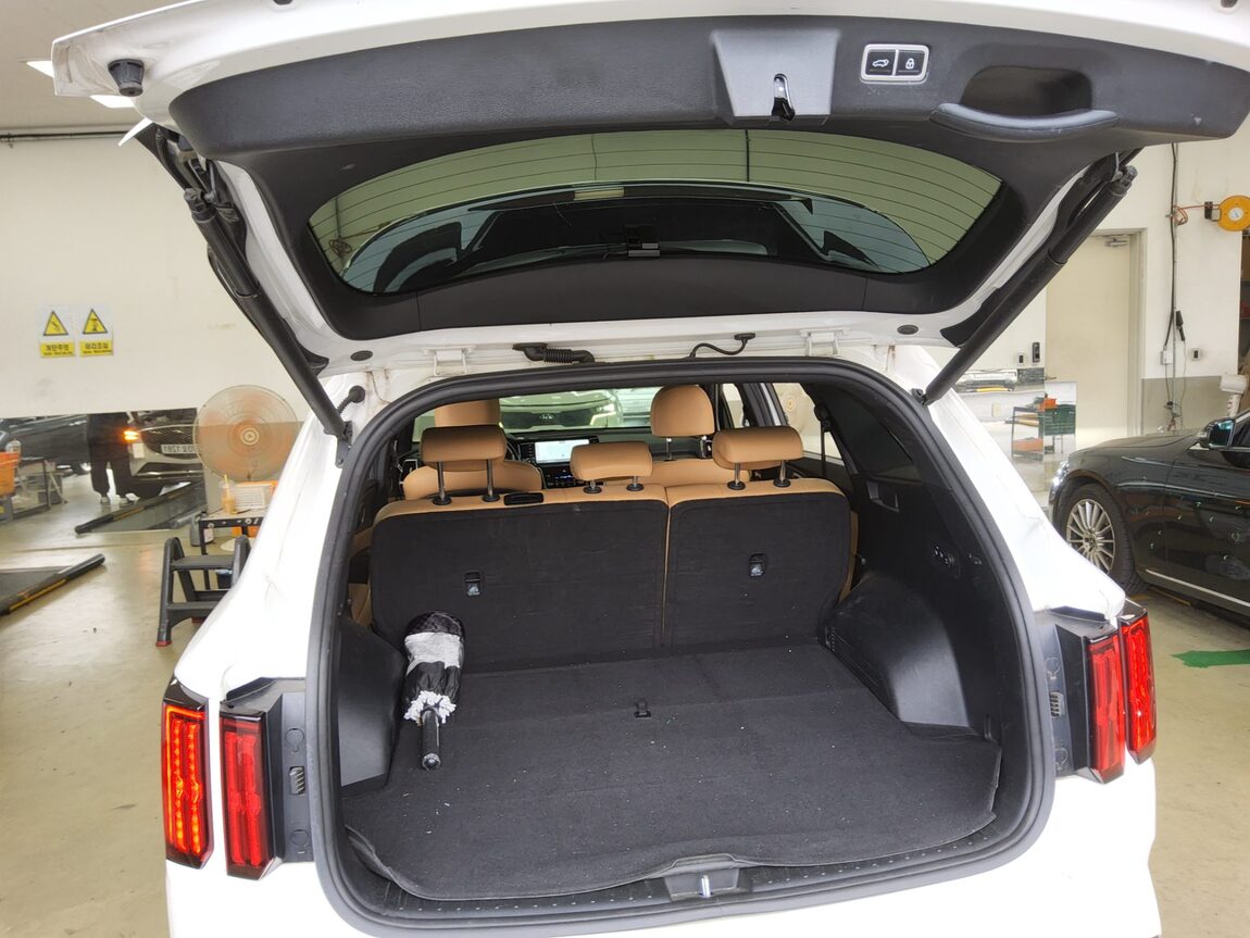 KIA NEW SORENTO (MQ4) 2.2 DIESEL 2WD PRESTIGE 2021 - zdjęcie 15