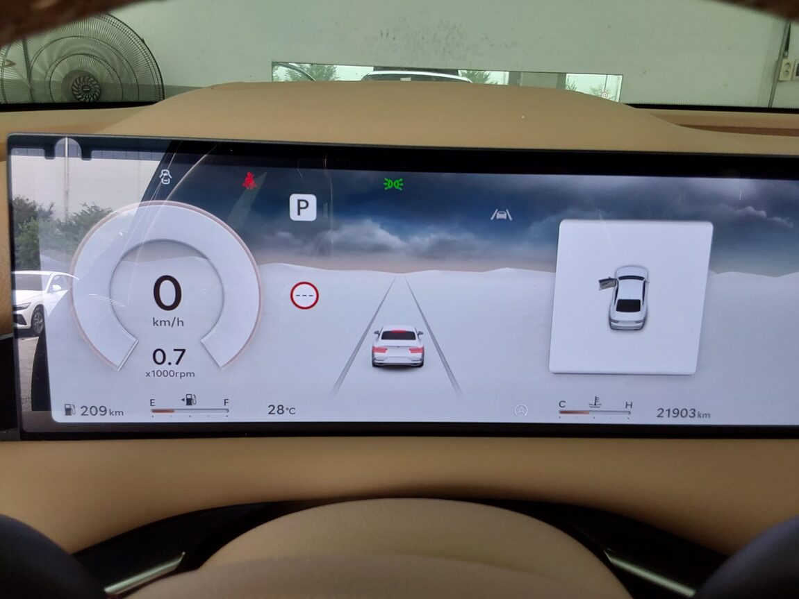 GENESIS NEW G80 GASOLINE 2.5 AWD BASE MODEL 2025 - zdjęcie 9
