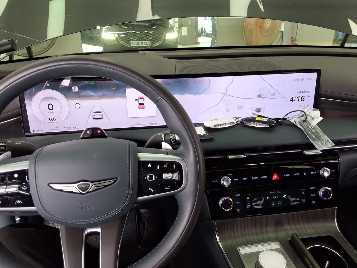 GENESIS NEW G80 GASOLINE 2.5 AWD BASE MODEL 2025 - zdjęcie 18