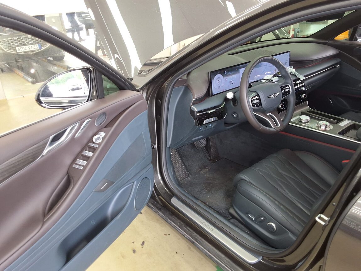 GENESIS NEW G80 GASOLINE 2.5 AWD BASE MODEL 2025 - zdjęcie 11