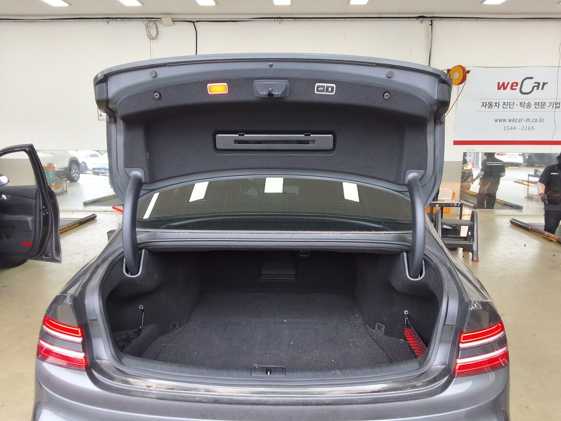 GENESIS NEW G80 GASOLINE 2.5 AWD BASE MODEL 2025 - zdjęcie 16