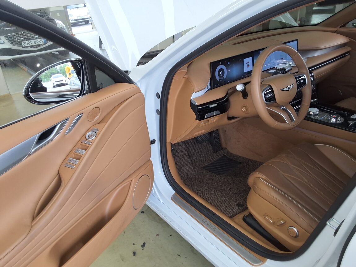 GENESIS NEW G80 GASOLINE 2.5 AWD BASE MODEL 2025 - zdjęcie 11