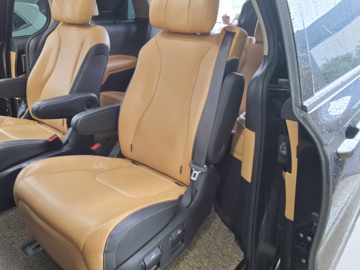 KIA NEW CARNIVAL (KA4) 7-SEATER DIESEL SIGNATURE 2022 - zdjęcie 12