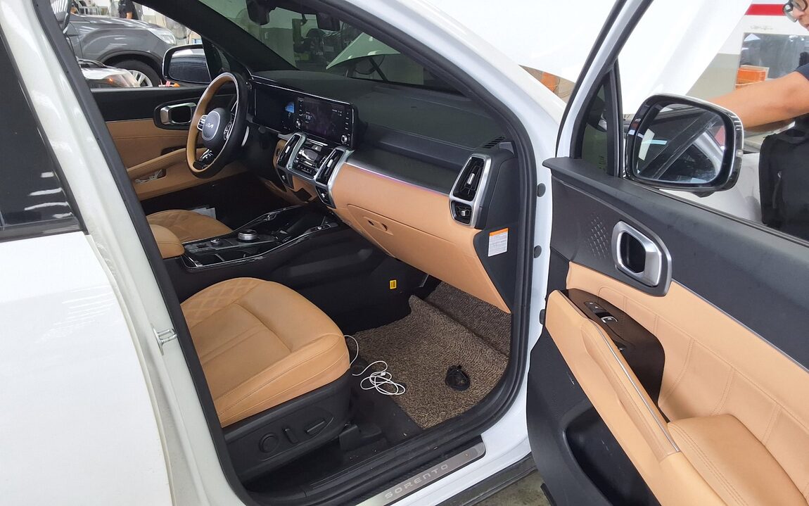 KIA NEW SORENTO HYBRID (MQ4) 1.6 HEV 2WD GRAVITY 2023 - zdjęcie 14