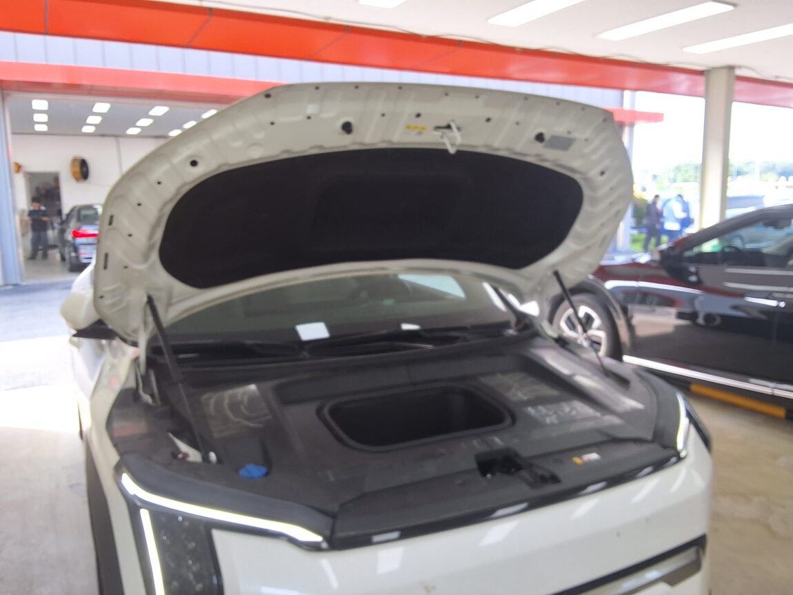 KIA EV3 LONG RANGE EARTH 2025 - zdjęcie 18