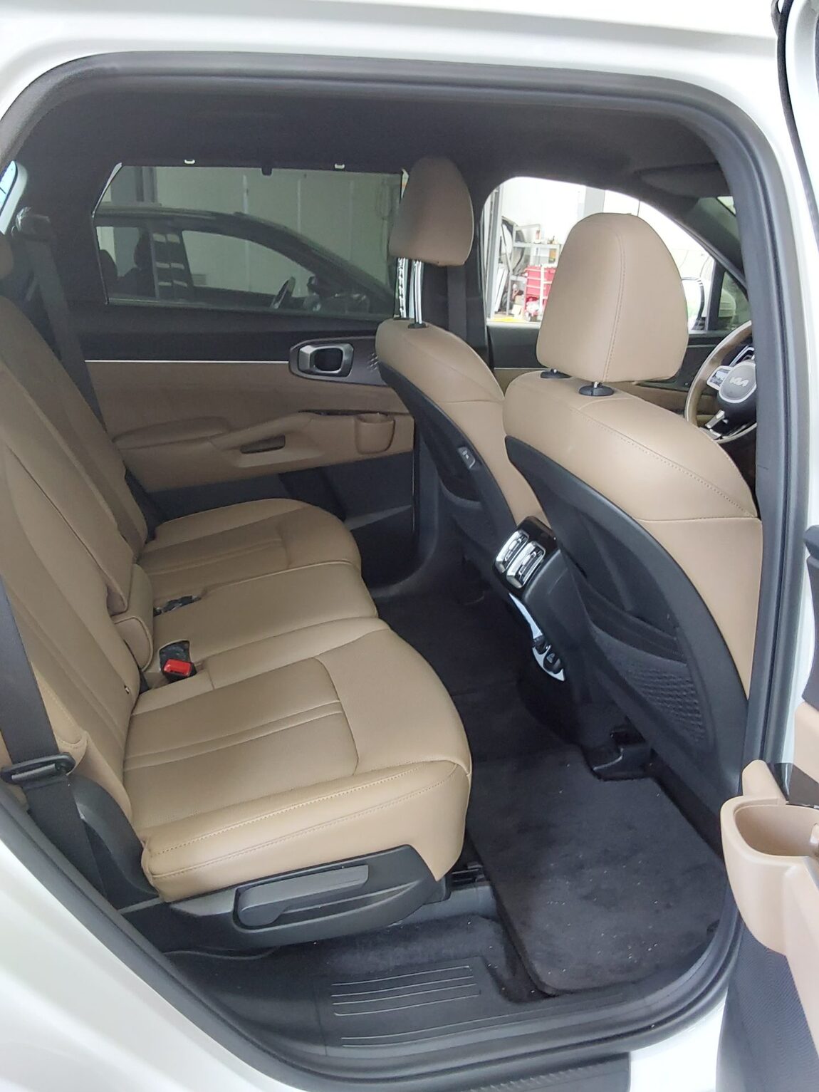 KIA THE NEW SORENTO HYBRID (MQ4) 1.6 HEV 2WD NOBLESSE 2025 - zdjęcie 13