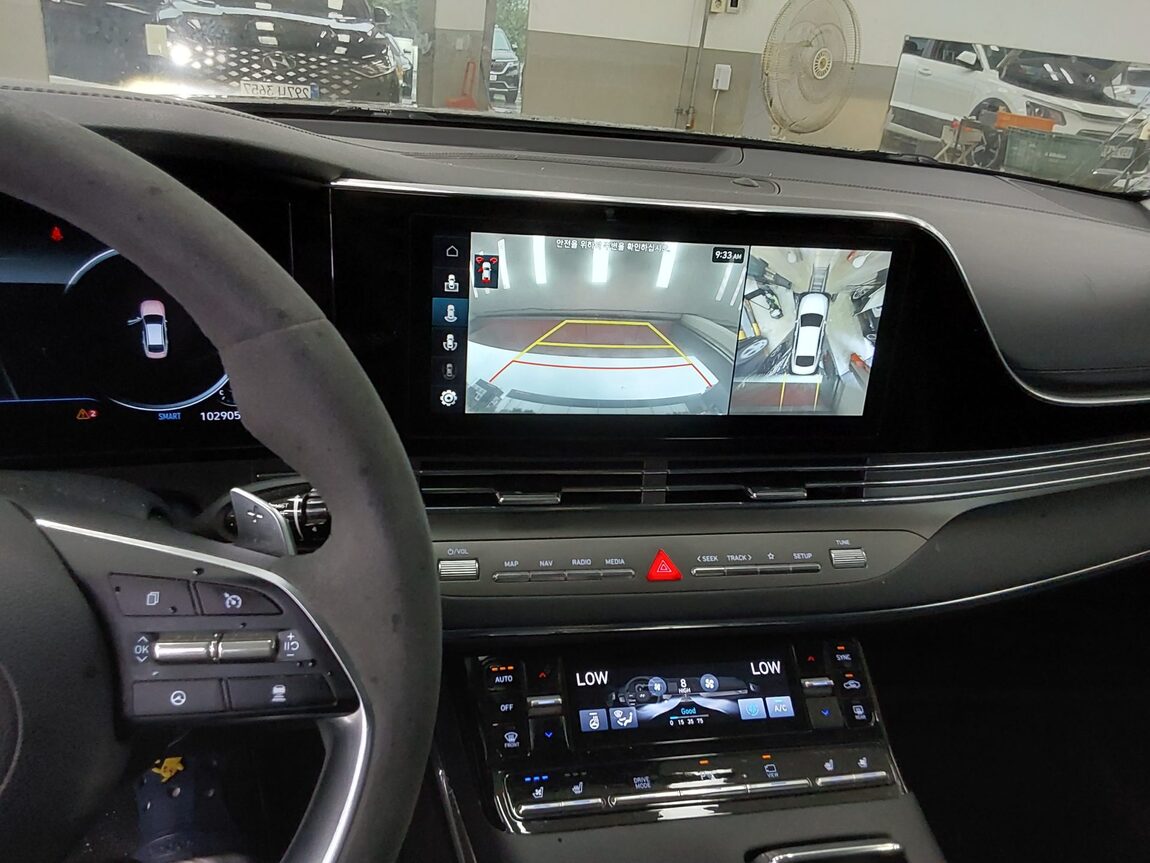 HYUNDAI THE NEW GRANDEUR IG GASOLINE 3.3 LE BLANC 2022 - zdjęcie 17