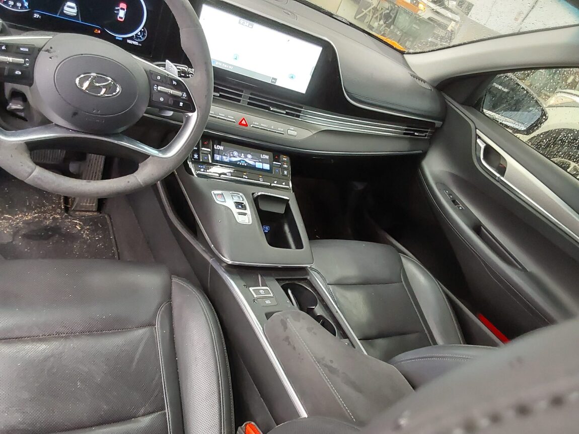HYUNDAI THE NEW GRANDEUR IG GASOLINE 3.3 LE BLANC 2022 - zdjęcie 11