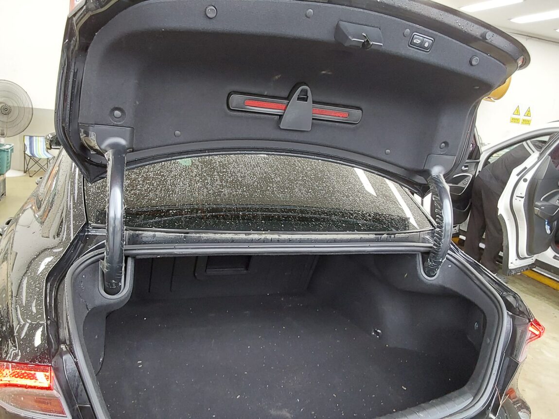 HYUNDAI THE NEW GRANDEUR IG GASOLINE 3.3 LE BLANC 2022 - zdjęcie 15