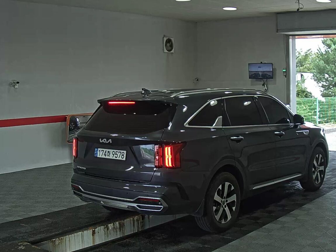 KIA NEW SORENTO (MQ4) 2.2 DIESEL 2WD PRESTIGE 2023 - zdjęcie 5