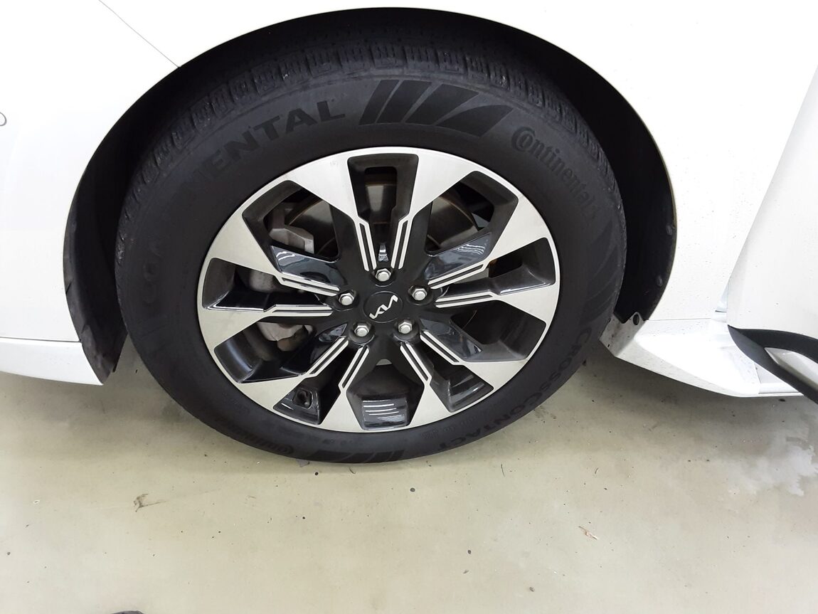 KIA NEW CARNIVAL (KA4) HI-LIMOUSINE 9-SEATER GASOLINE SIGNATURE 2022 - zdjęcie 27