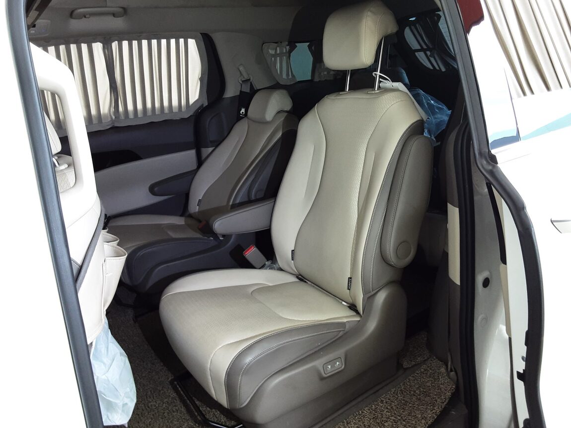 KIA NEW CARNIVAL (KA4) HI-LIMOUSINE 9-SEATER GASOLINE SIGNATURE 2022 - zdjęcie 12