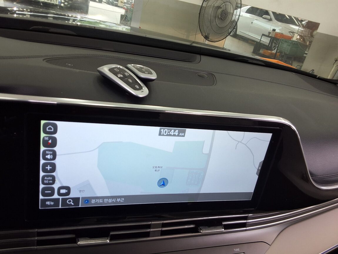 HYUNDAI THE NEW GRANDEUR IG GASOLINE 2.5 LE BLANC 2023 - zdjęcie 18
