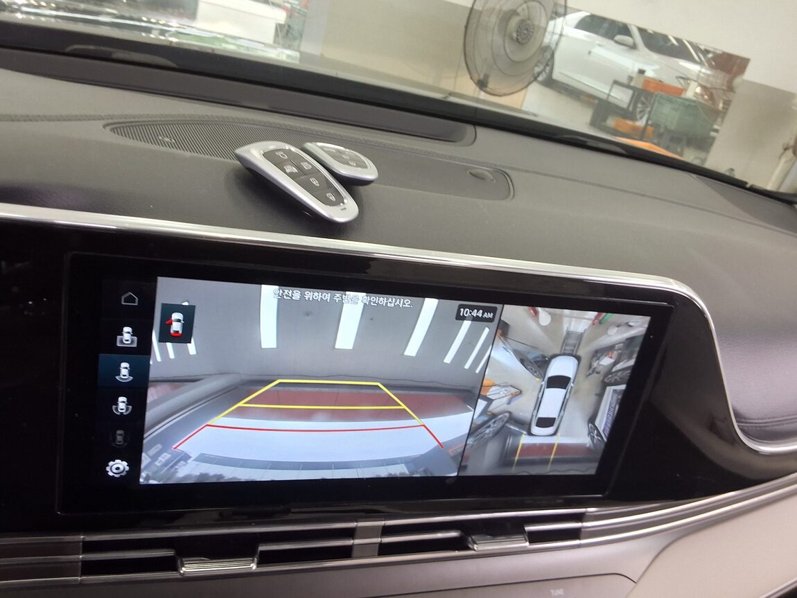 HYUNDAI THE NEW GRANDEUR IG GASOLINE 2.5 LE BLANC 2023 - zdjęcie 19