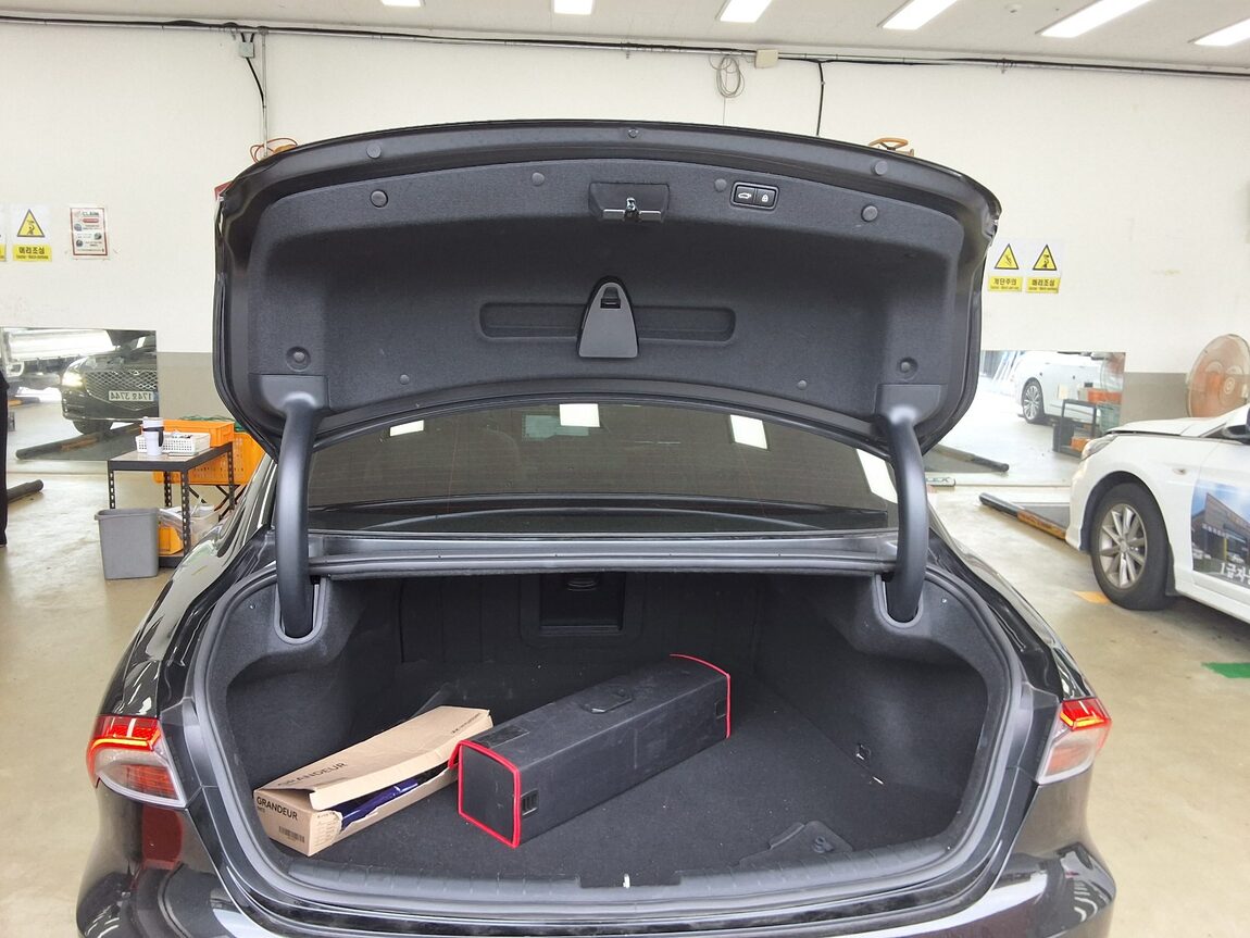 HYUNDAI THE NEW GRANDEUR IG GASOLINE 2.5 LE BLANC 2023 - zdjęcie 15