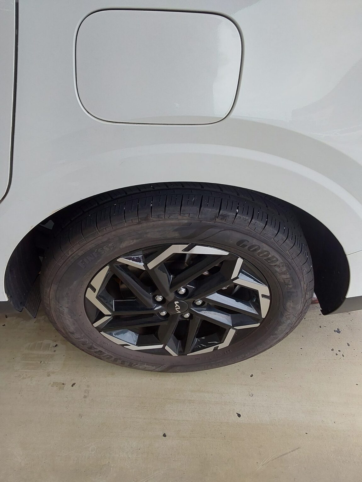 KIA THE NEW CARNIVAL (KA4) 9-SEATER DIESEL NOBLESSE 2024 - zdjęcie 21