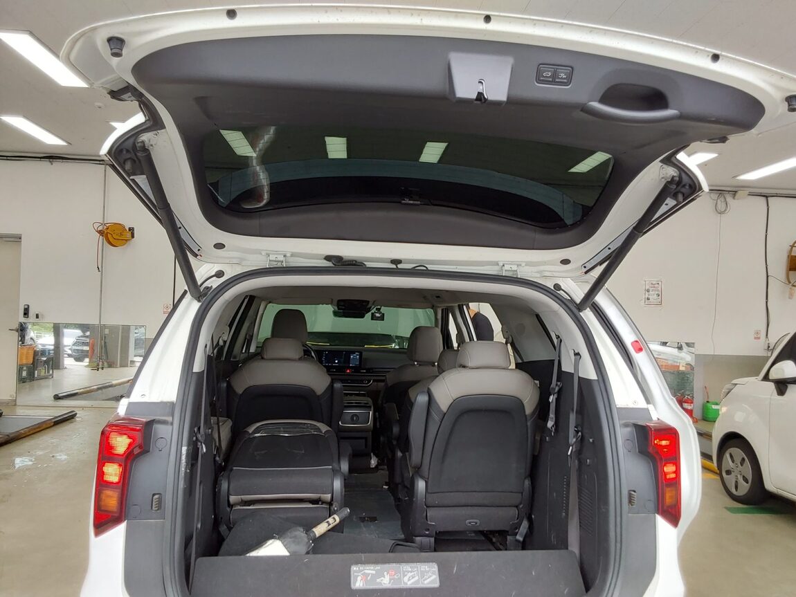 KIA THE NEW CARNIVAL (KA4) 9-SEATER DIESEL NOBLESSE 2024 - zdjęcie 15