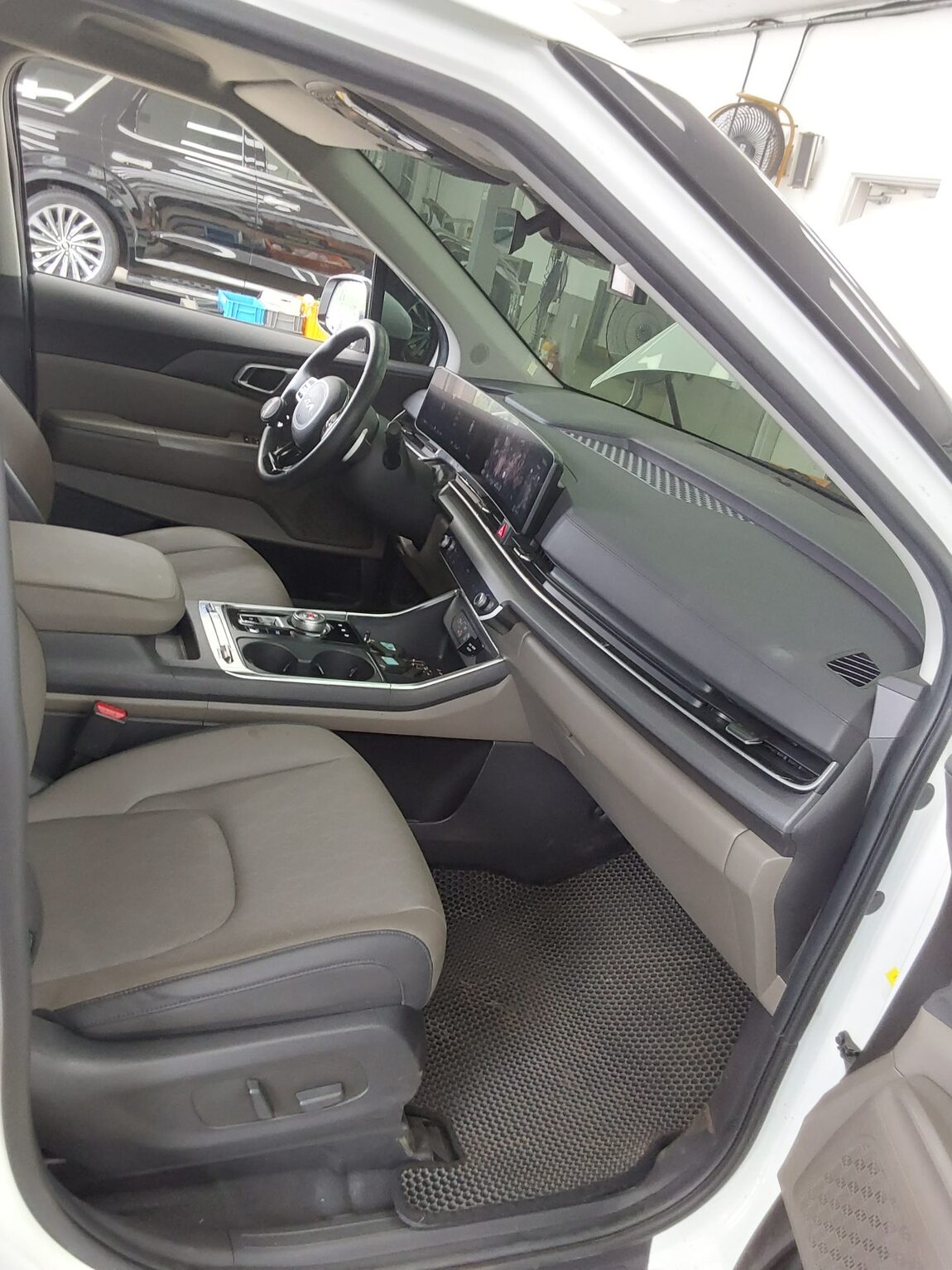 KIA THE NEW CARNIVAL (KA4) 9-SEATER DIESEL NOBLESSE 2024 - zdjęcie 14