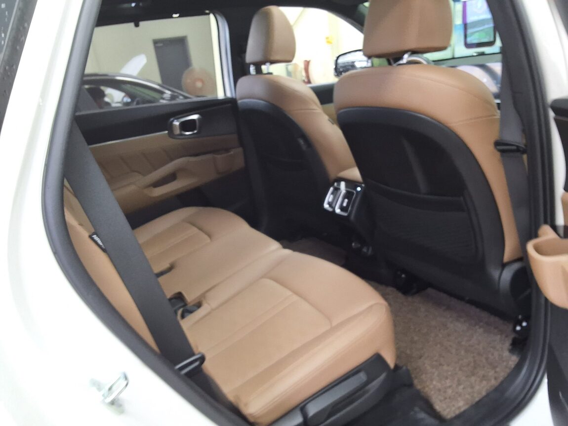 KIA THE NEW SORENTO HYBRID (MQ4) 1.6 HEV 2WD NOBLESSE 2024 - zdjęcie 14