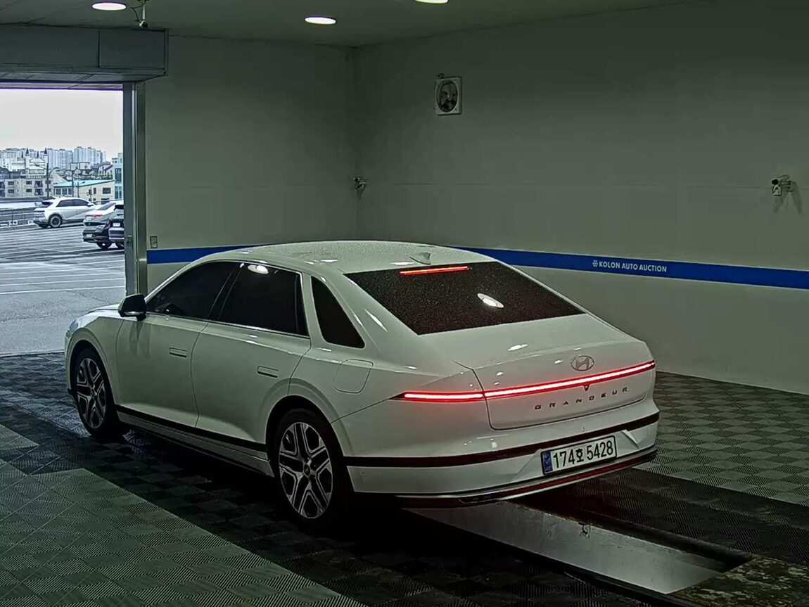 HYUNDAI THE ALL NEW GRANDEUR HYBRID 1.6 HYBRID EXCLUSIVE 2023 - zdjęcie 6