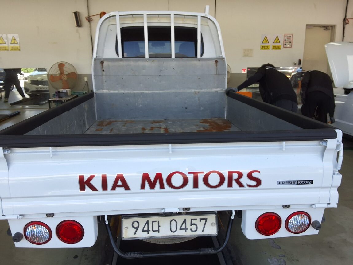 KIA THE NEW BONGO III CARGO 1 TON DOUBLE CAB EXTRA LONG WHEELBASE L 2020 - zdjęcie 8
