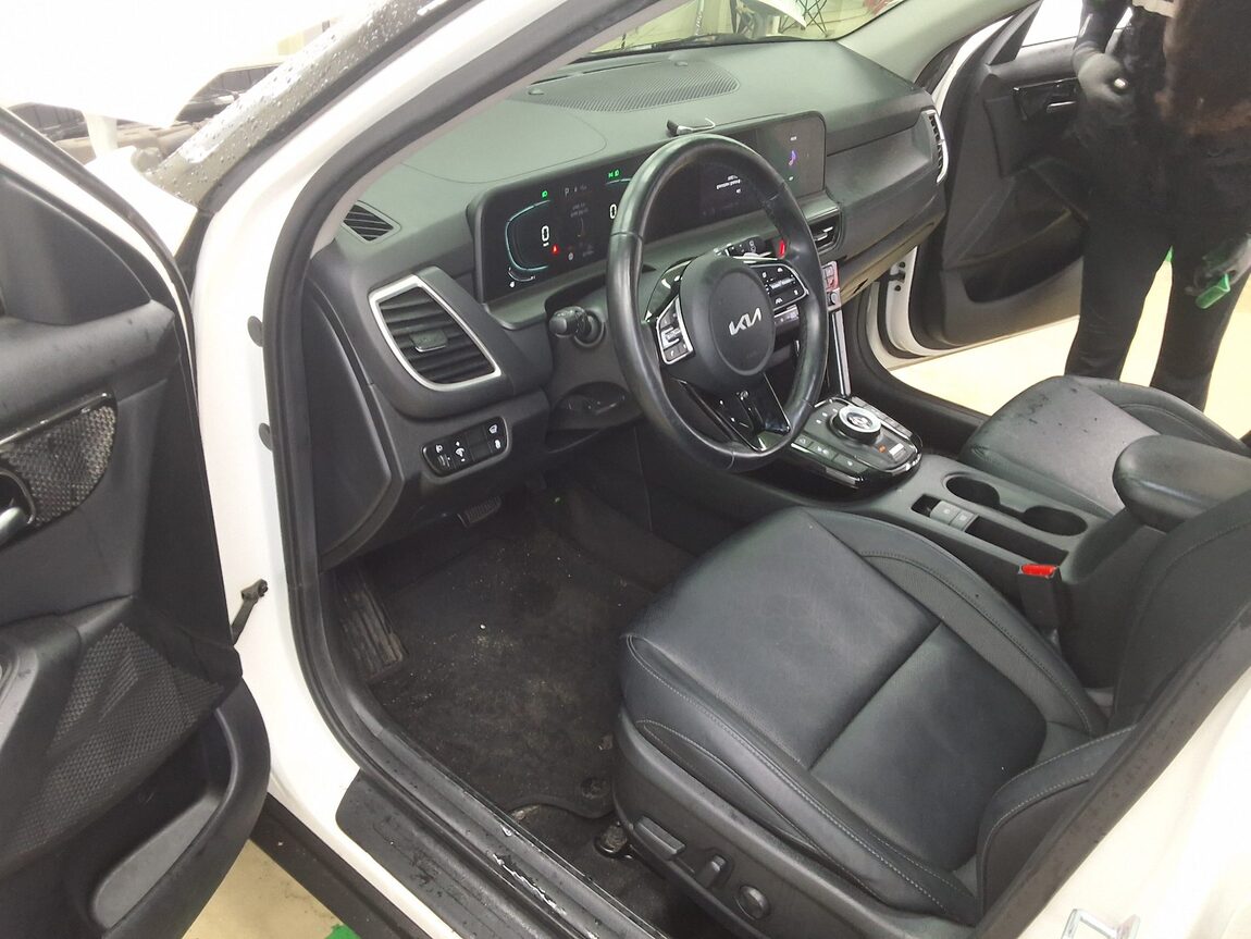 KIA THE NEW SELTOS 1.6 GASOLINE TURBO 2WD SIGNATURE 2023 - zdjęcie 10