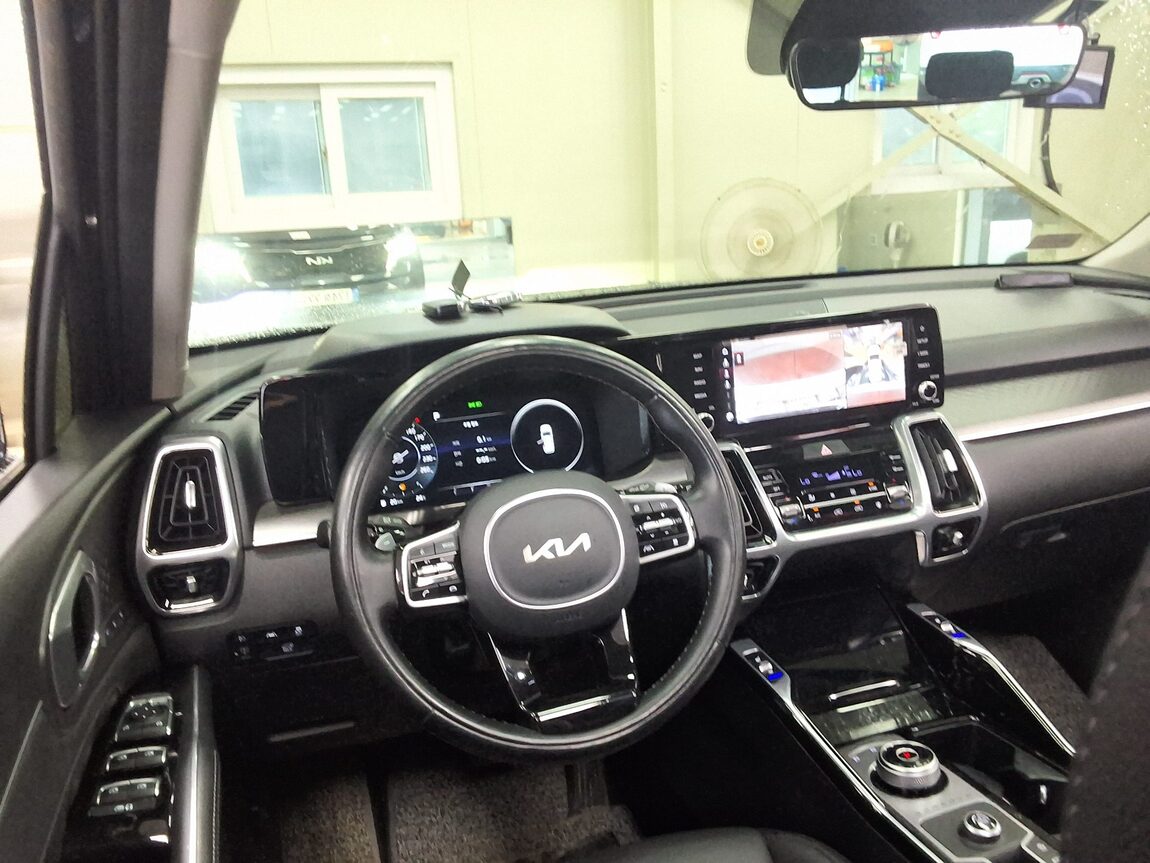 KIA NEW SORENTO (MQ4) 2.5 GASOLINE 2WD NOBLESSE 2023 - zdjęcie 12