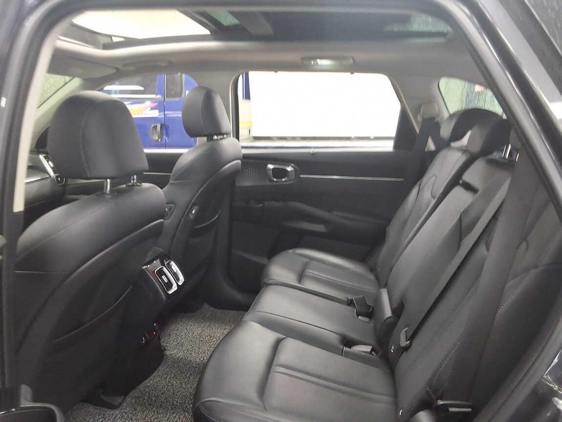 KIA NEW SORENTO (MQ4) 2.5 GASOLINE 2WD NOBLESSE 2023 - zdjęcie 13