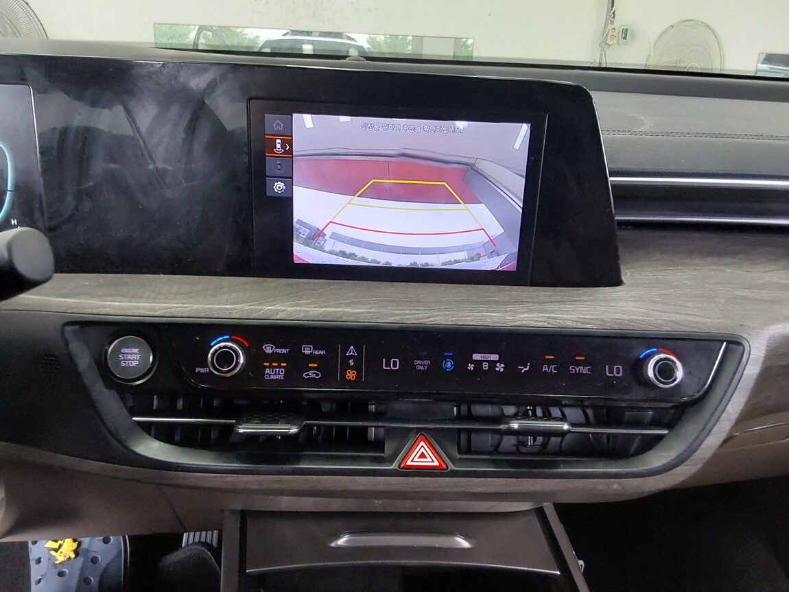 KIA K8 HYBRID HEV NOBLESSE LITE 2022 - zdjęcie 17