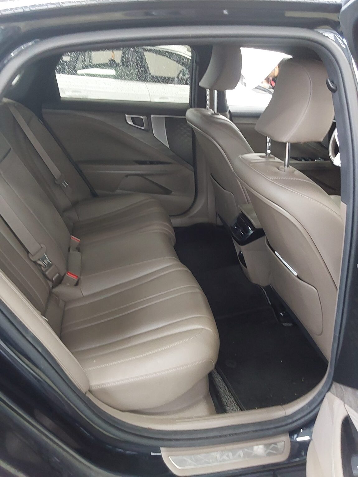 KIA K8 HYBRID HEV NOBLESSE LITE 2022 - zdjęcie 13