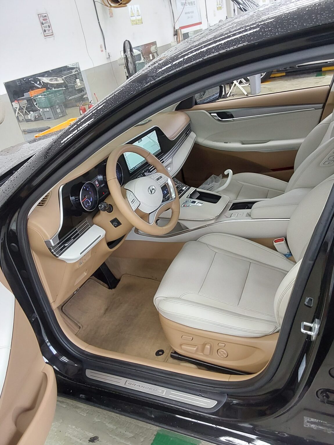 HYUNDAI THE NEW GRANDEUR IG LPi 3.0 EXCLUSIVE 2022 - zdjęcie 10