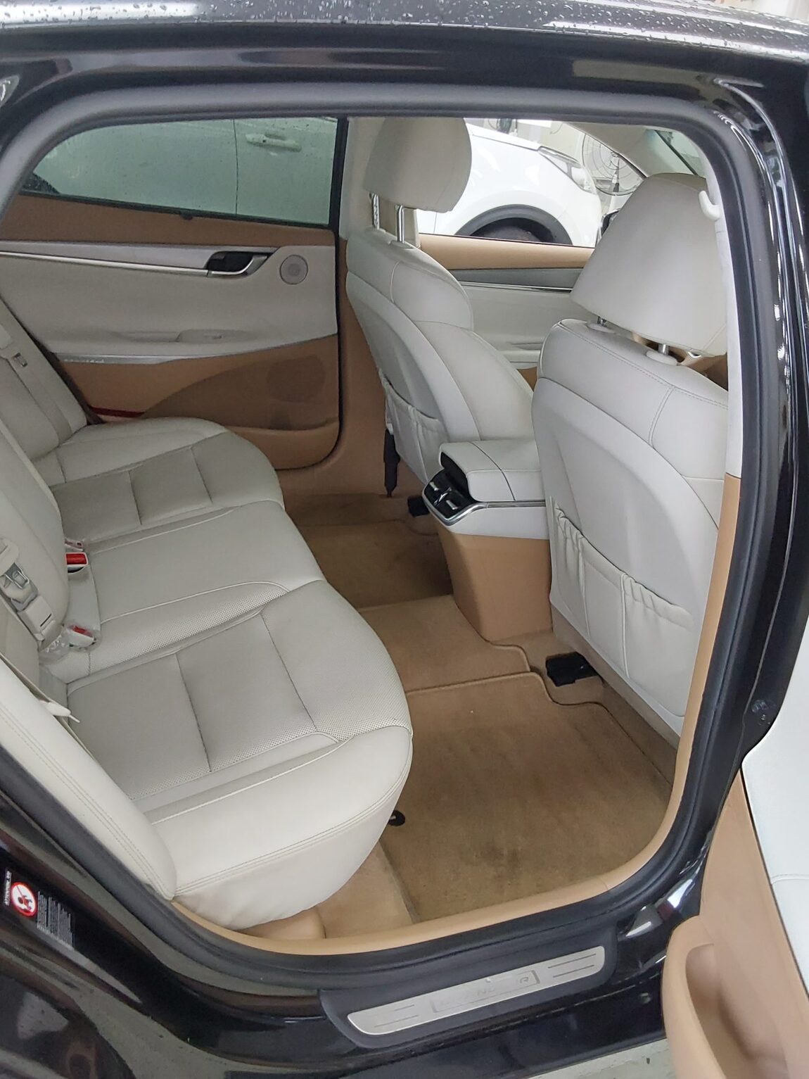 HYUNDAI THE NEW GRANDEUR IG LPi 3.0 EXCLUSIVE 2022 - zdjęcie 13
