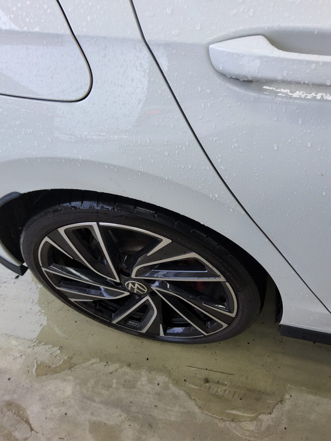 VOLKSWAGEN GOLF (8TH GEN) 2.0 GTI 2024 - zdjęcie 24