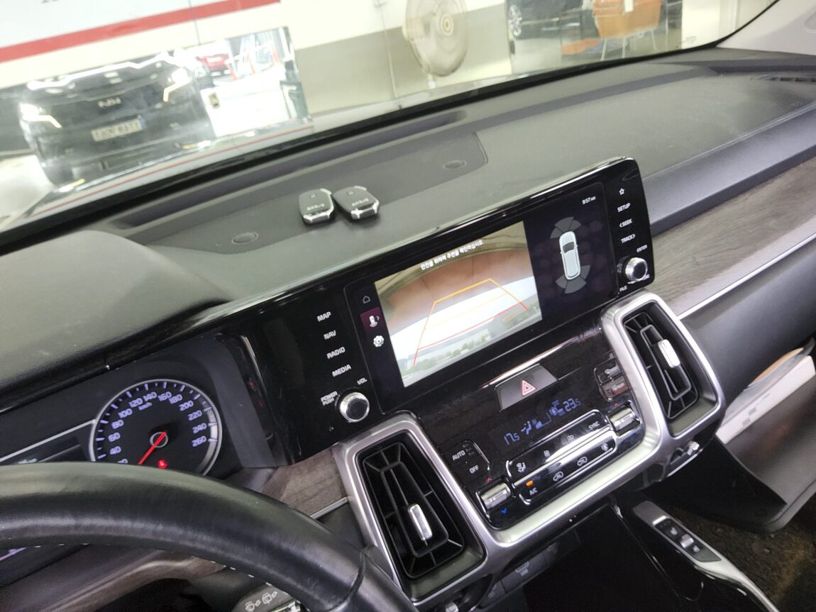 KIA NEW SORENTO (MQ4) 2.2 DIESEL 4WD PRESTIGE 2023 - zdjęcie 18