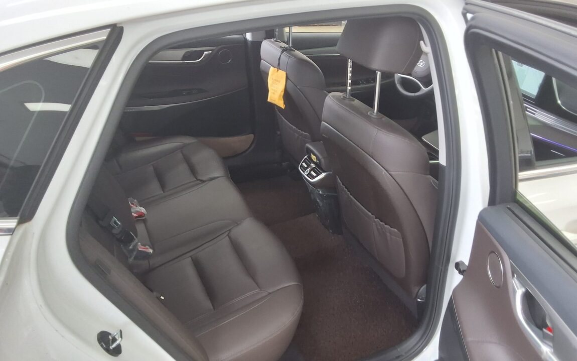 HYUNDAI THE NEW GRANDEUR IG LPi 3.0 RENTAL CAR EXCLUSIVE 2022 - zdjęcie 13