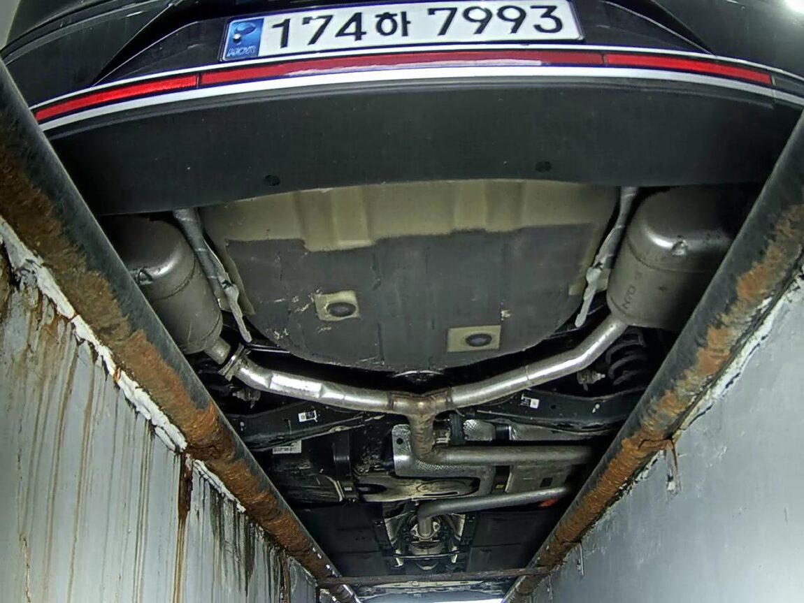 HYUNDAI THE ALL NEW GRANDEUR HYBRID 1.6 HYBRID PREMIUM 2023 - zdjęcie 8