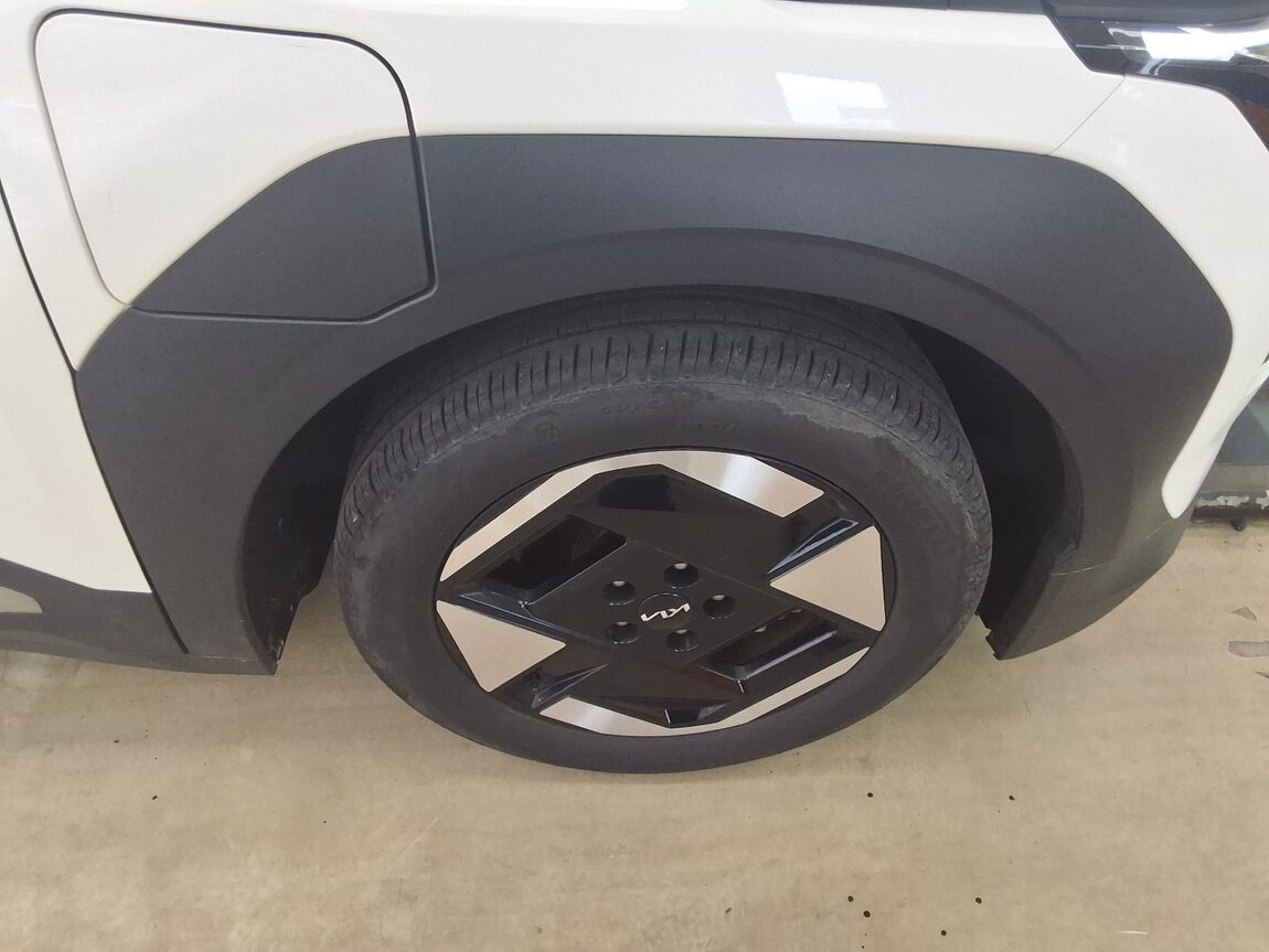 KIA EV3 STANDARD EARTH 2025 - zdjęcie 21