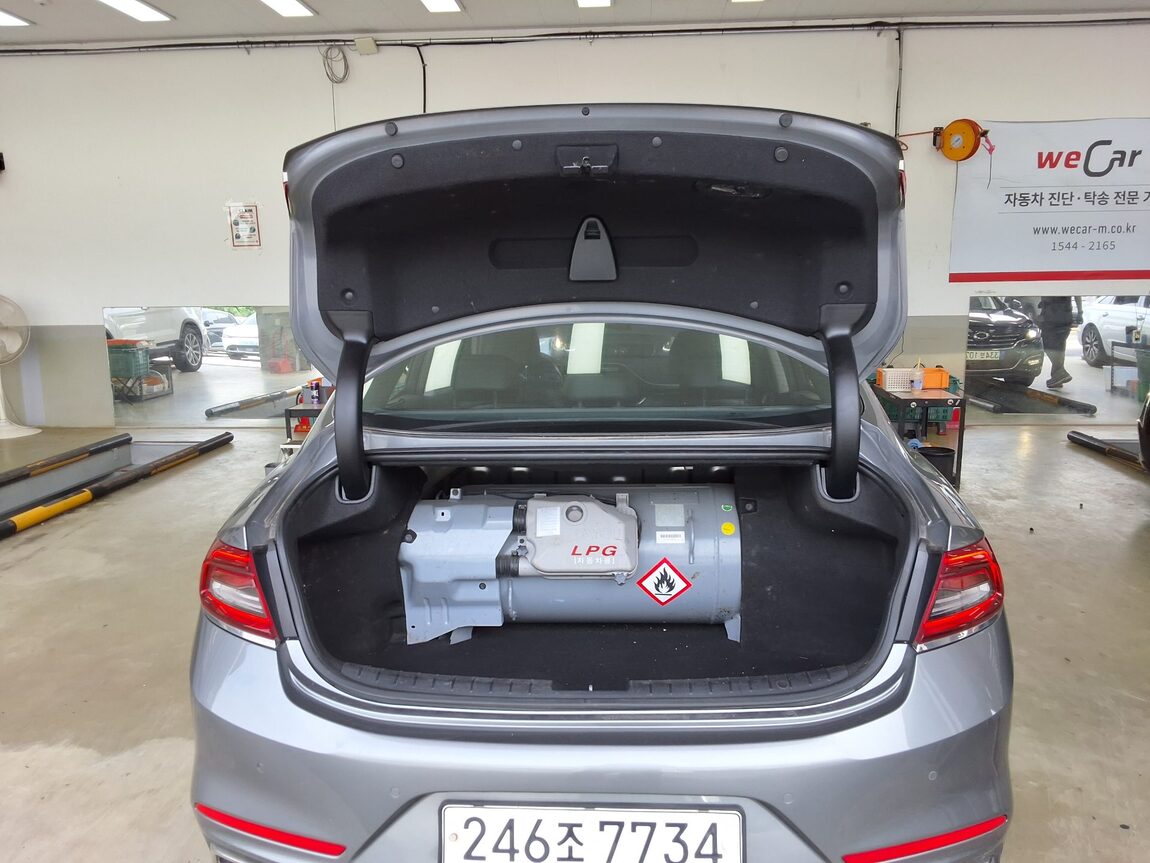 HYUNDAI GRANDEUR IG 3.0 LPi RENTAL CAR MODERN 2019 - zdjęcie 16