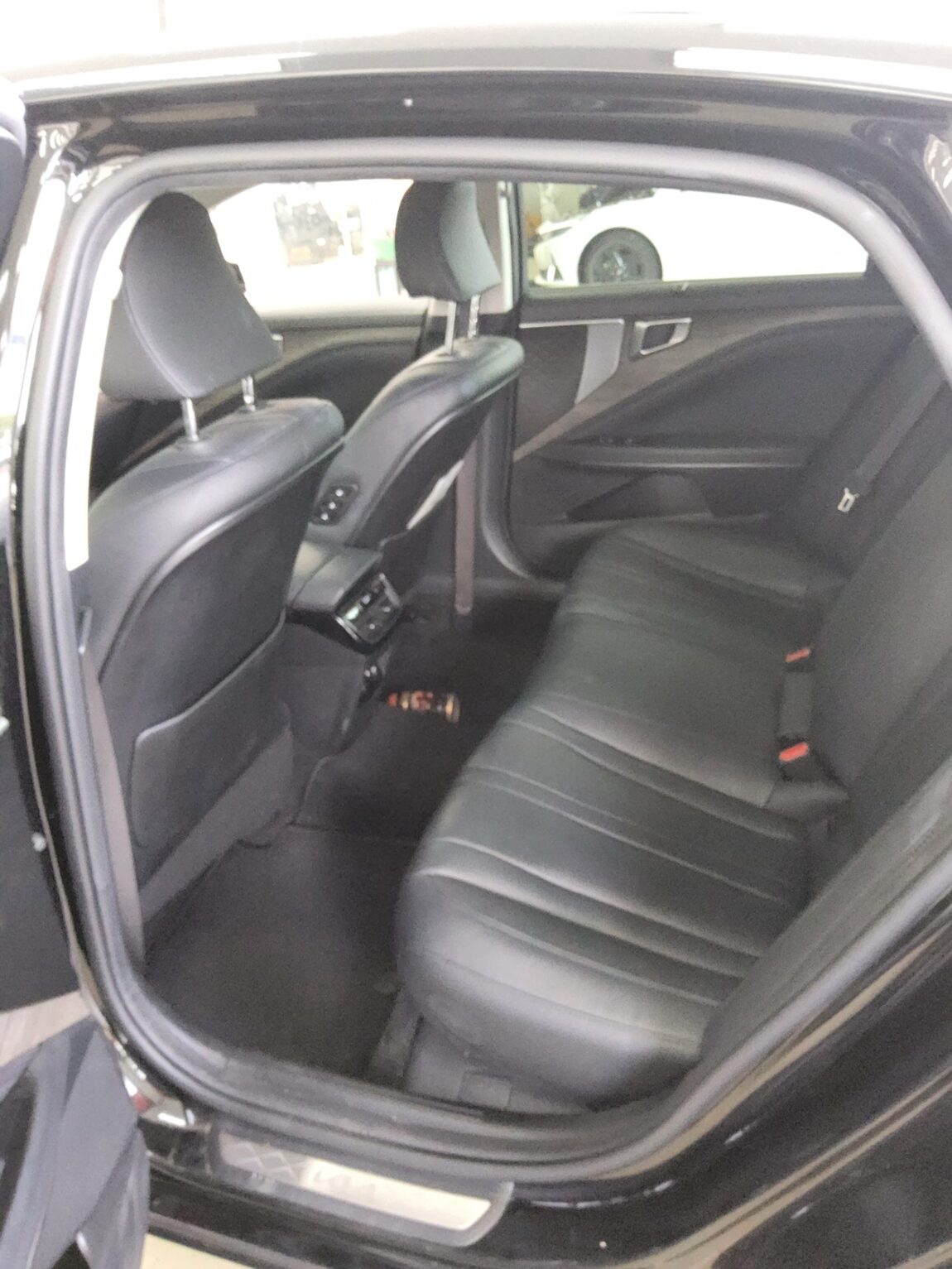 KIA K8 2.5 GDI NOBLESSE 2023 - zdjęcie 12