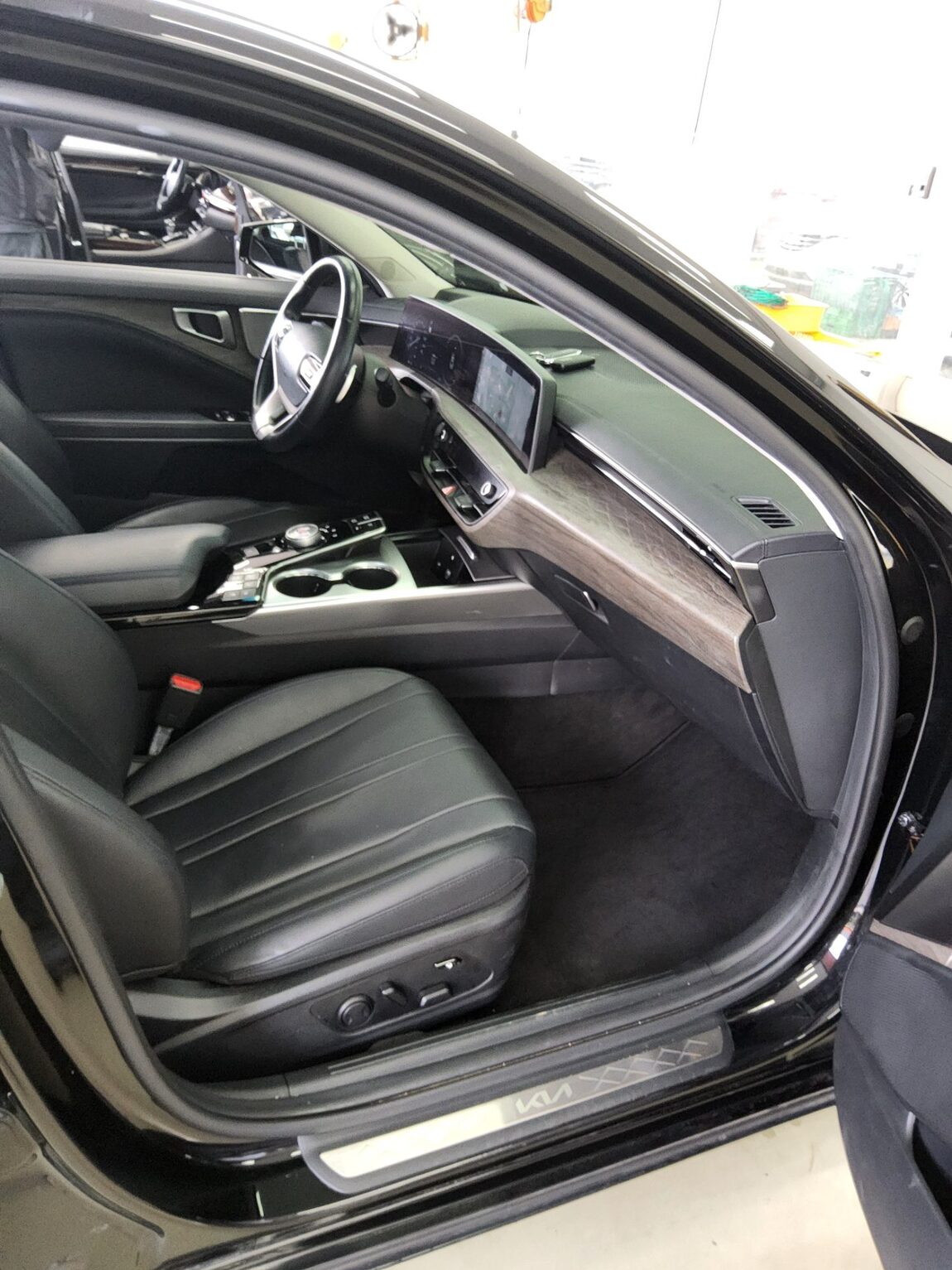 KIA K8 2.5 GDI NOBLESSE 2023 - zdjęcie 14