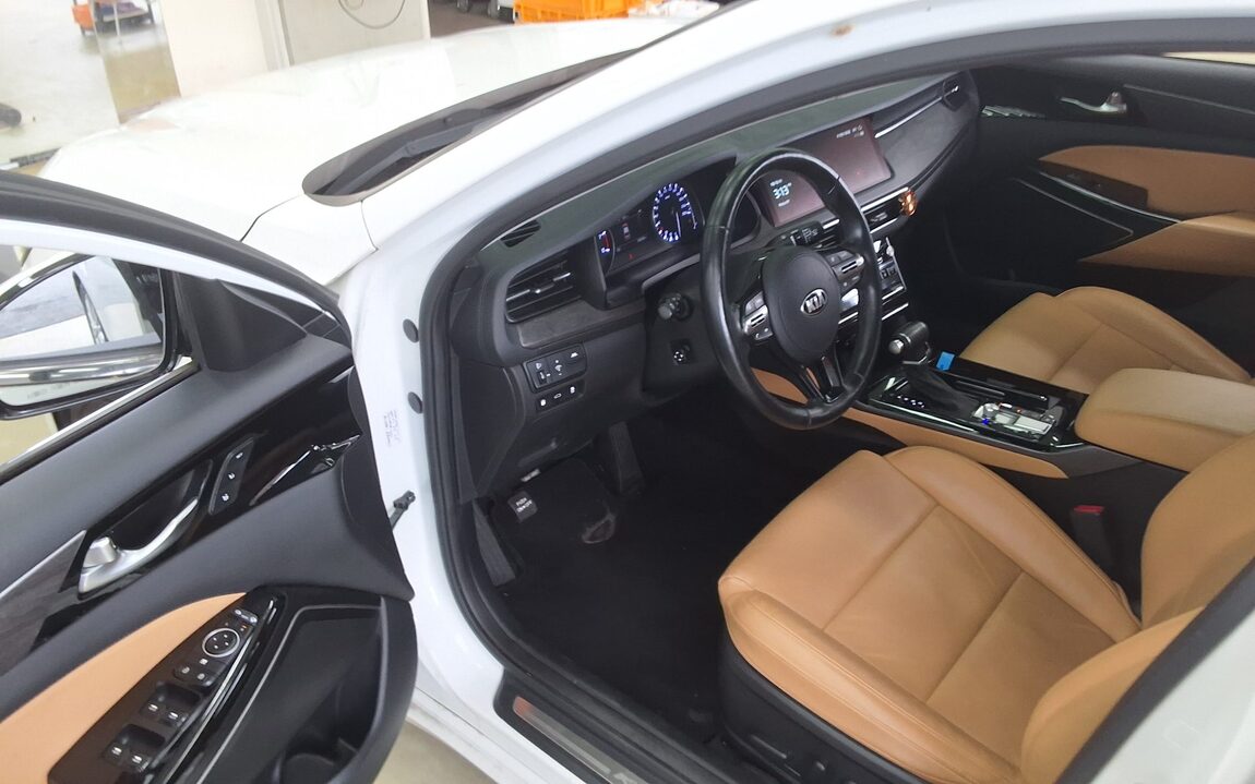 KIA K7 PREMIER 2.5 GDi PRESTIGE 2020 - zdjęcie 10