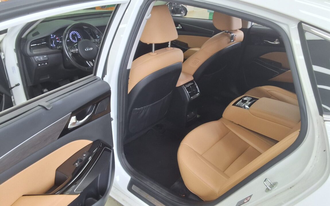 KIA K7 PREMIER 2.5 GDi PRESTIGE 2020 - zdjęcie 12