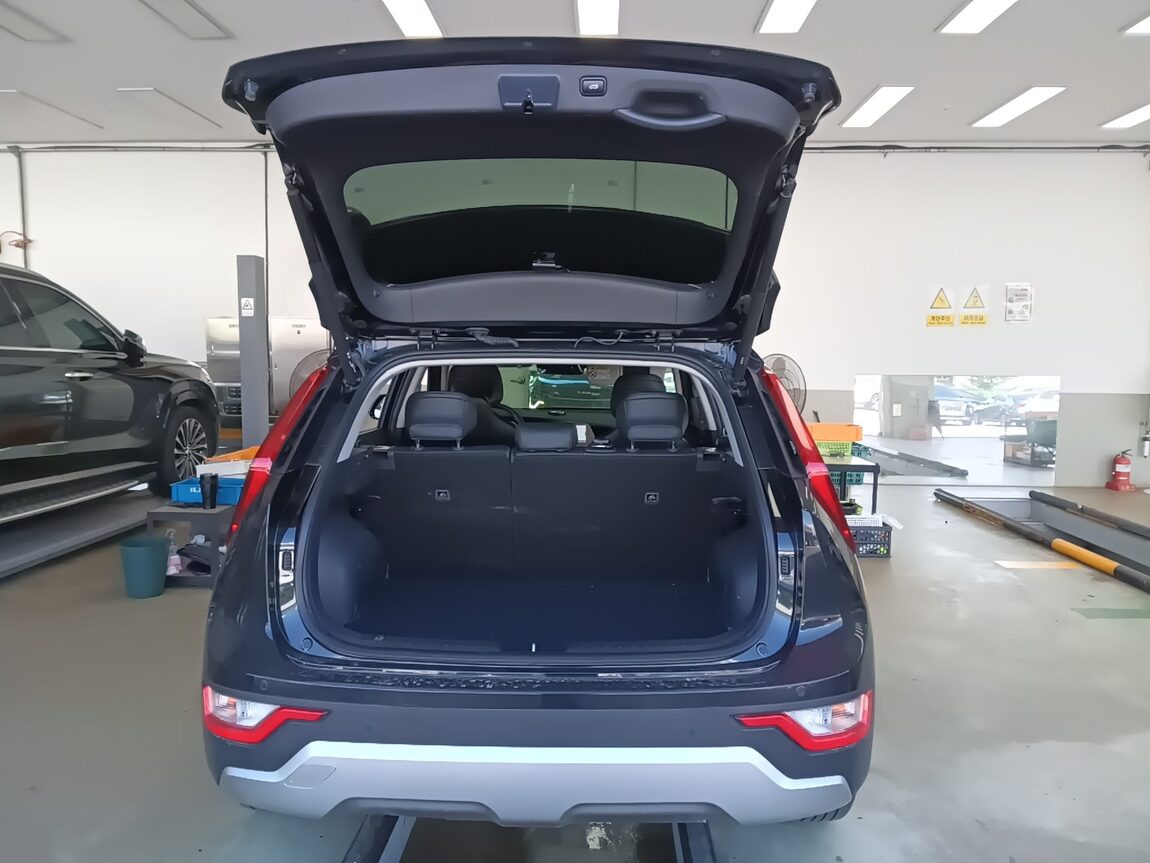 KIA THE ALL NEW NIRO 1.6 HEV PRESTIGE 2022 - zdjęcie 15