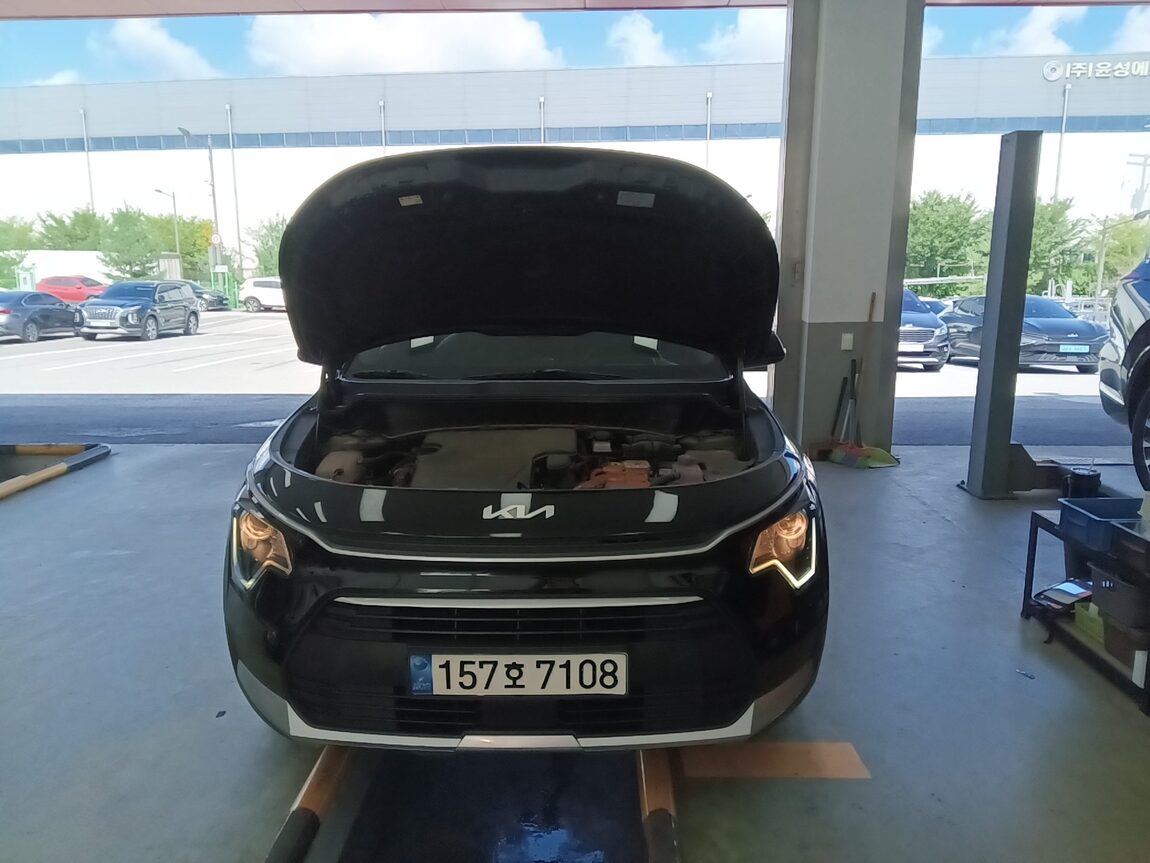 KIA THE ALL NEW NIRO 1.6 HEV PRESTIGE 2022 - zdjęcie 21