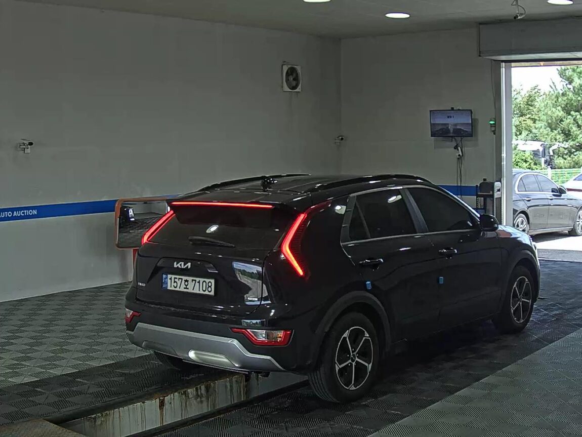 KIA THE ALL NEW NIRO 1.6 HEV PRESTIGE 2022 - zdjęcie 5