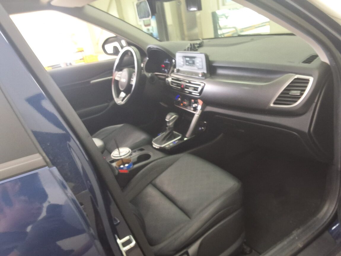 KIA SELTOS 1.6 DIESEL 2WD PRESTIGE 2022 - zdjęcie 15