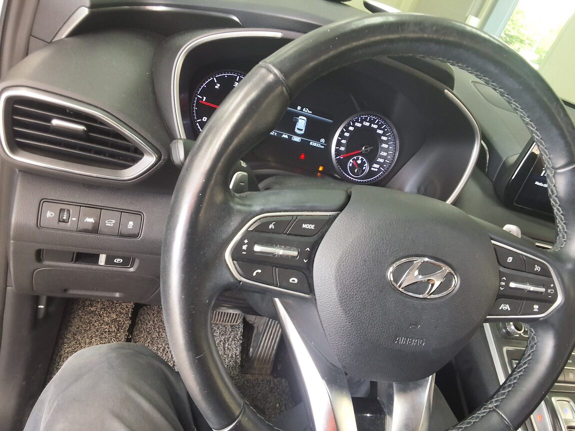 HYUNDAI THE NEW SANTA FE DIESEL 2.2 2WD PRESTIGE 2023 - zdjęcie 23