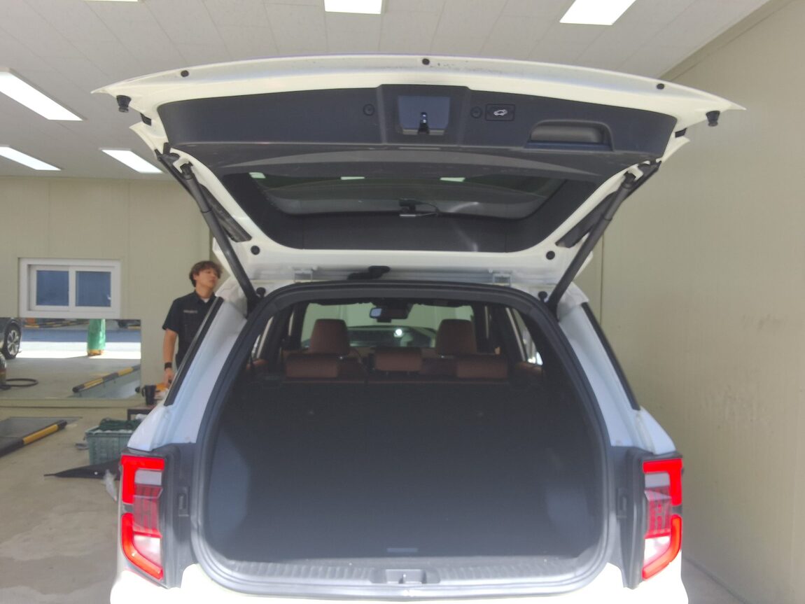 KG MOBILITY (SSANGYONG) TORRES 1.5 GDI-T 2WD T7 2023 - zdjęcie 16