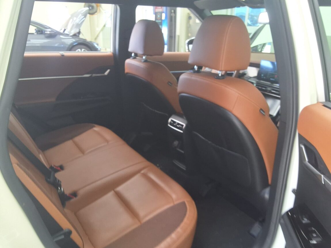 KG MOBILITY (SSANGYONG) TORRES 1.5 GDI-T 2WD T7 2023 - zdjęcie 14
